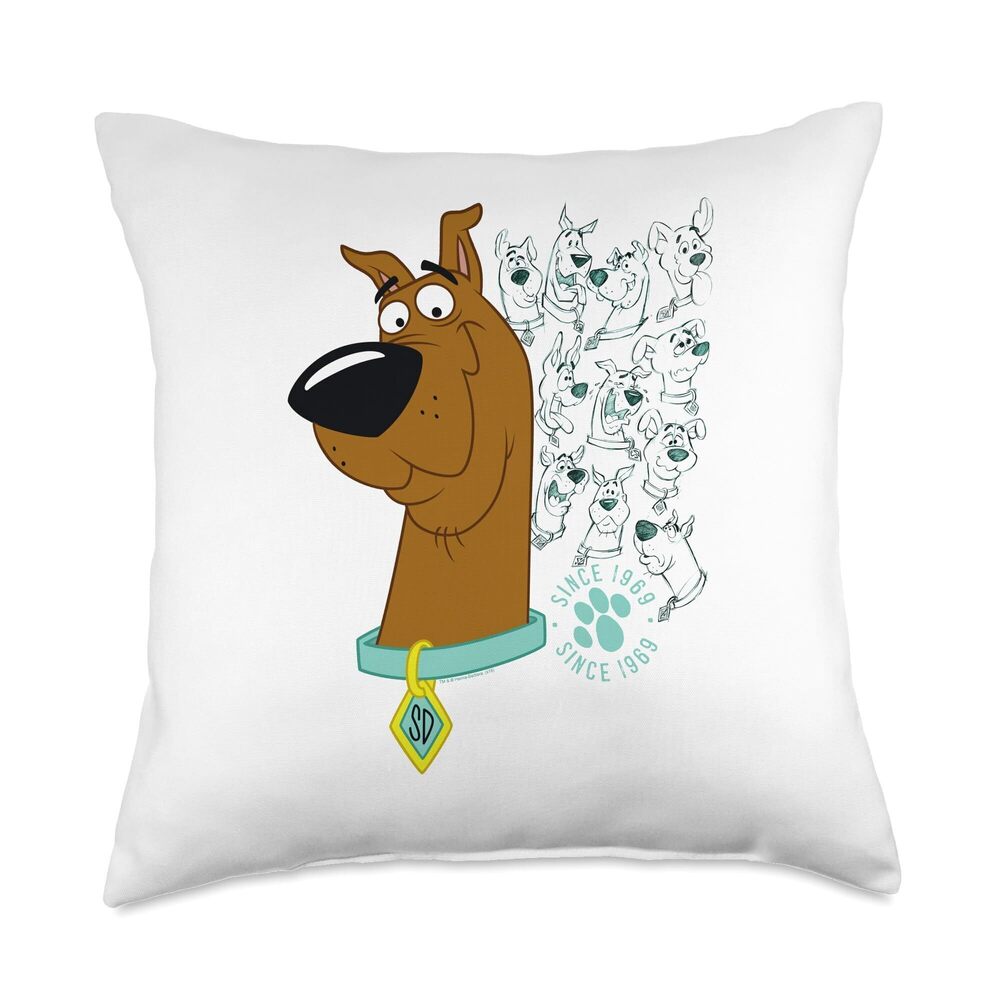 8812 Scooby-Doo Evolution of Scooby Throw Pillow